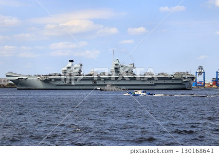 Maintaining peace in the Indo-Pacific region... Royal Navy aircraft carrier "Prince of Wales" arrives at Tokyo Port 130168641