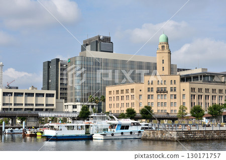 從象之花廣場看到的女王塔夜景 130171757