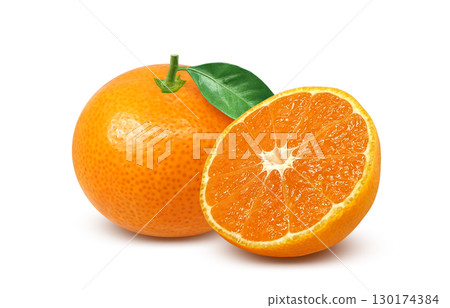 橘子插圖逼真的白色背景 130174384
