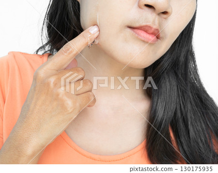 Gel Face Aloe Vera Skin, Woman Apply Cream Moisture Body Hand, Mask Care Injury Illness Hygiene Facial Serum Medicine Spa in Home, Young Girl Portrait Beauty Asian, Card Costmetic Treatment Lotion. Gel Face Aloe Vera Skin, Woman Apply Cream Moisture Body Hand, Mask Care Injury Illness Hygiene Facial Serum Medicine Spa in Home, Young Girl Portrait Beauty Asian, Card Costmetic Treatment Lotion. 130175935