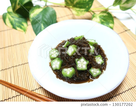 Refreshing okra and mozuku seaweed salad - a summery image Refreshing okra and mozuku seaweed salad - a summery image 130177202