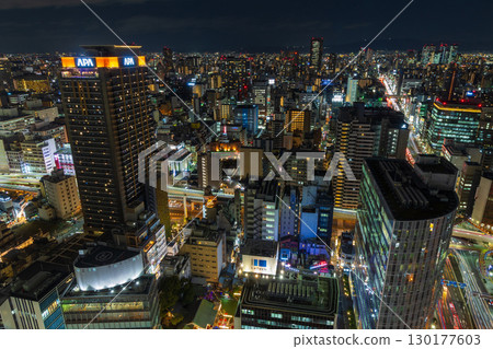 大阪夜景:梅田城市景觀 大阪夜景:梅田城市景觀 130177603