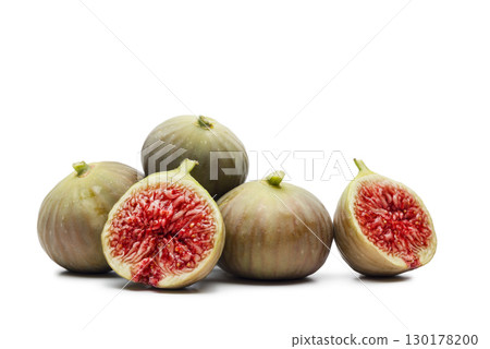 Fresh figs 130178200