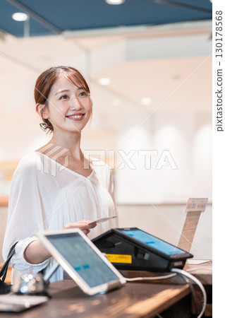 無現金支付信用卡 130178568