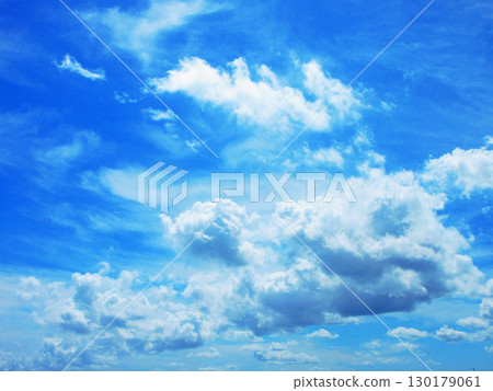 Various scenes of midsummer blue skies Various scenes of midsummer blue skies 130179061