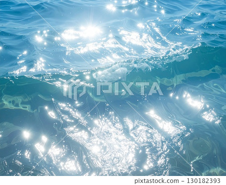Background material of the water surface reflecting sunlight 130182393