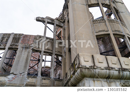 Buildings destroyed by atomic bombs during the Pacific War Buildings destroyed by atomic bombs during the Pacific War 130185582