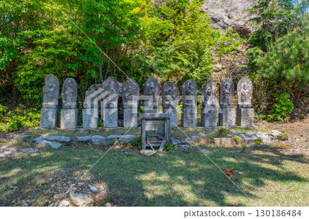 Mount Mani, Thirty-three Kannon statues of the Saigoku Kannon Temple, Tottori City, Tottori Prefecture 130186484
