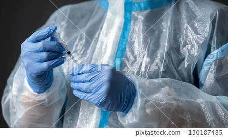 醫護人員正在接種疫苗 130187485