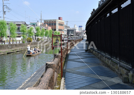 栃木市藏之町宇和川的遊覽船_12 栃木市藏之町宇和川的遊覽船_12 130188657