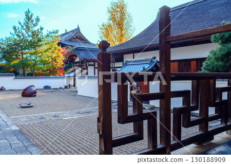 Kaisan-do Hall of Manpukuji Temple on a clear autumn day Kaisan-do Hall of Manpukuji Temple on a clear autumn day 130188909