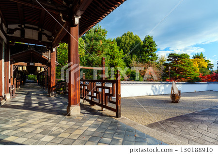 Kaisan-do Hall of Manpukuji Temple on a clear autumn day 130188910