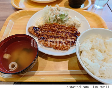 Pork loin cutlet set meal (with sauce) 130190511