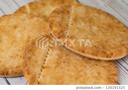 greek pita bread greek pita bread 130191325