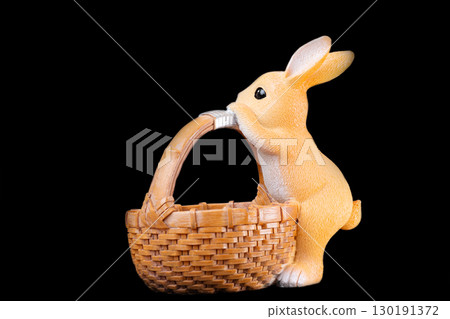 wicker rattan basket 130191372