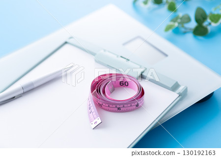 健康計和聽診器 130192163