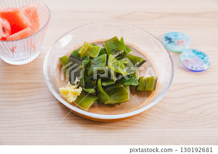 Wakame stem sashimi 130192681