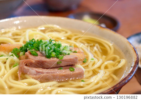 沖繩鄉土料理_溫暖的八重山蕎麥麵 130196882