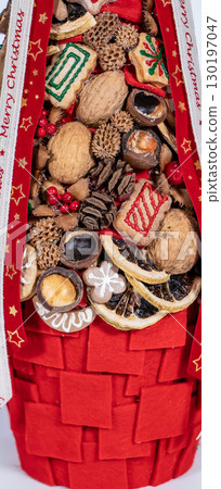 Christmas tree table cones mini decoration for new year 130197047