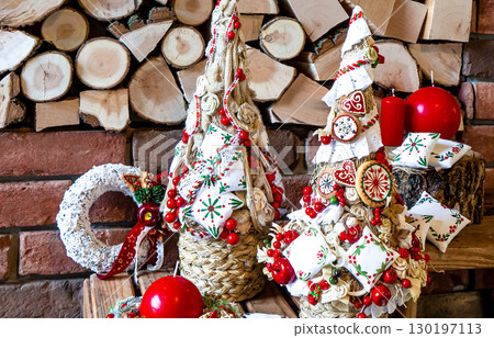 Christmas tree table cones mini decoration for new year 130197113