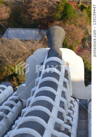 Roof tiles and plaster (Himeji Castle, Himeji City, Hyogo Prefecture) 130199447