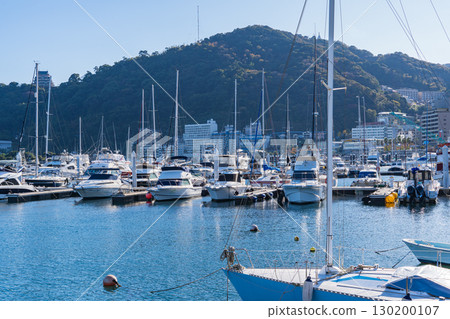 熱海的船塢停滿了私人巡洋艦 熱海的船塢停滿了私人巡洋艦 130200107