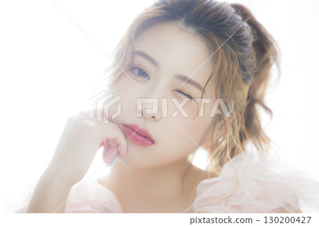 Woman in a pink tulle dress 130200427