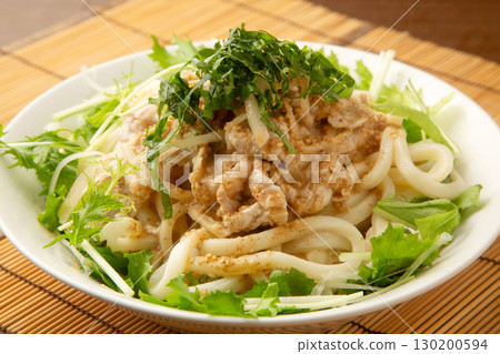 Cold shabu-shabu udon noodles with sesame sauce Cold shabu-shabu udon noodles with sesame sauce 130200594