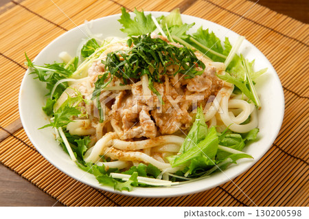 Cold shabu-shabu udon noodles with sesame sauce Cold shabu-shabu udon noodles with sesame sauce 130200598