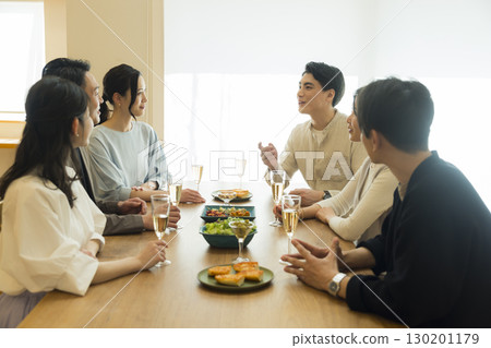 Home party Home party 130201179