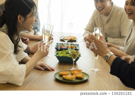 Home party 130201181