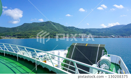 開往小豆島的渡輪風景 開往小豆島的渡輪風景 130208375