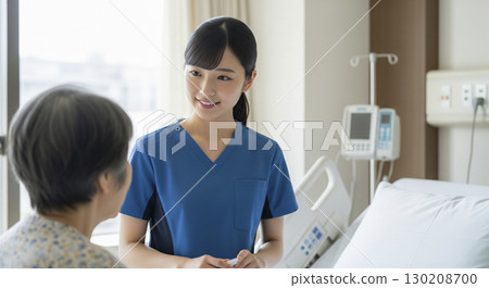 護理師向病人提供用藥指導 護理師向病人提供用藥指導 130208700