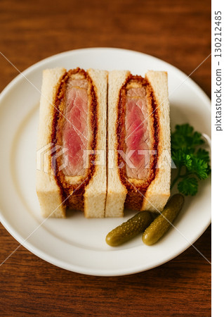 牛排三明治 牛排三明治 130212485