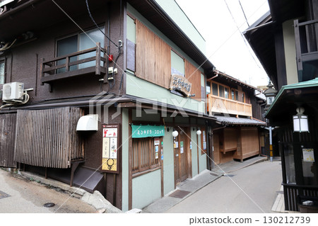 Arima Main Highway Scenery (Kobe City, Hyogo Prefecture) Arima Main Highway Scenery (Kobe City, Hyogo Prefecture) 130212739