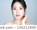 Beauty portrait of a young Japanese woman 130212890