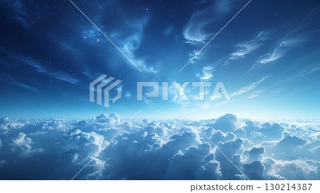 靛藍色的天空和柔軟的積雲 130214387