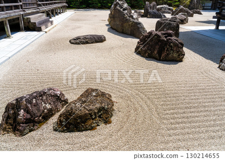 【世界遺產：紀伊山地的靈場與參拜道】高野山：盛夏的金剛峰寺石庭與萬流庭園（和歌山縣伊東郡高野町） 130214655