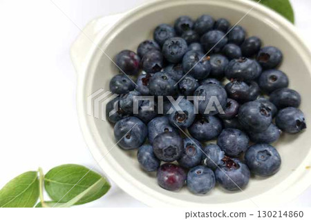 blueberry fruit berries blueberry fruit berries 130214860