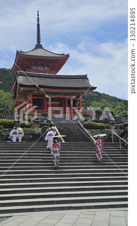 this is Fushimi Inari Building 130214895