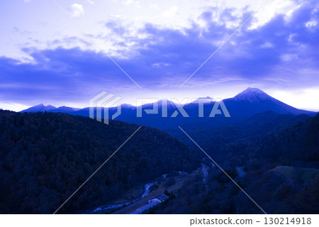 知床山脈的景色 130214918
