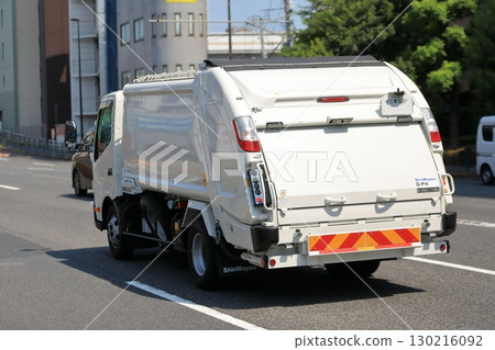 垃圾車(垃圾車) 垃圾車(垃圾車) 130216092