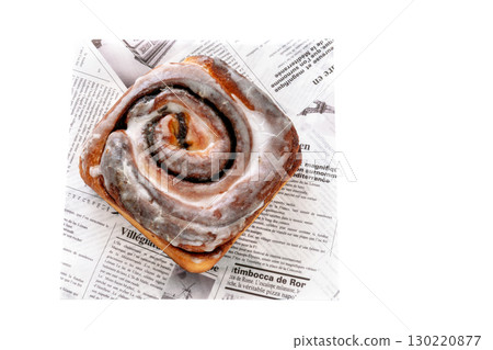 Cinnamon roll [white background, cutout] 130220877