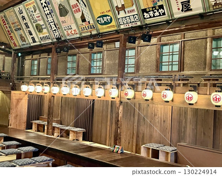 The flower path at Izushi Eirakukan, the filming location of the movie "National Treasure" The flower path at Izushi Eirakukan, the filming location of the movie "National Treasure" 130224914