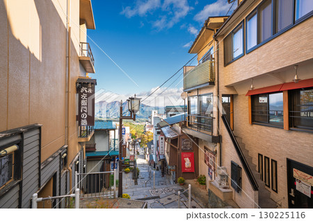 伊香保溫泉的秋天 群馬縣澀川市石階街 130225116