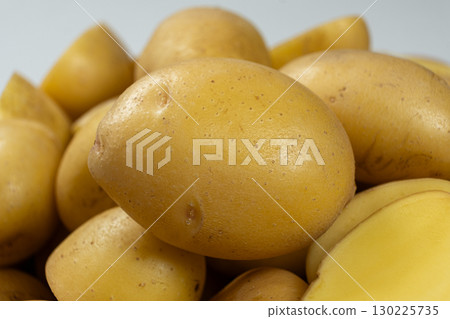 Fresh raw unpeeled potatoes close-up 130225735