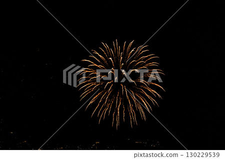 熱海海灘全年舉辦的煙火大會場景 130229539