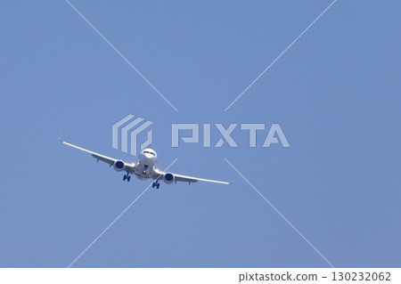 Takeoff and landing of an airliner 130232062