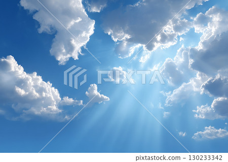 藍天白雲背景，光線柔和 130233342