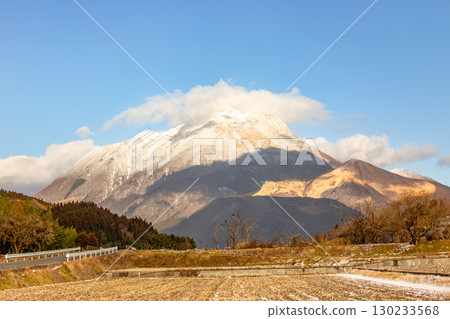 Yufudake in snow 130233568